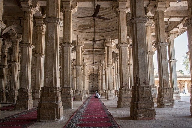 rani-sipris-mosque-tomb-1514768_640.jpg